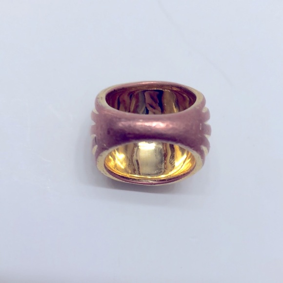 Coach Tricoloured Shell Ring, Size 6 - Picture 5 of 7
